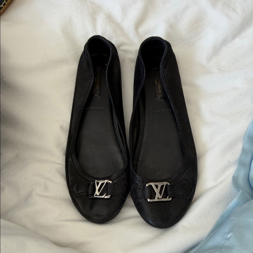 Louis Vuitton Black Leather Ballet Flats with Silver LV Emblem